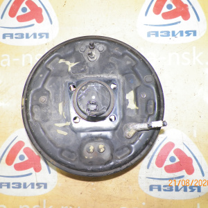 Ступица Toyota ZZE136/ZZE132 Voltz/Matrix зад, лев 2WD ABS.Барабанные тормоза.5 шпилек.В сборе с барабаном и колодками. 42450-01010.42431-01030