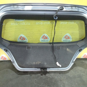 Дверь задняя Opel Astra H A04/L48 '2004-2015 Хэтчбек, в сборе, дефект фонаря