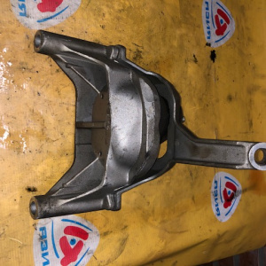 Подушка двигателя Nissan QR25 Elgrand/Teana/Murano/Quest E52/TNJ32/Z51 перед, прав в