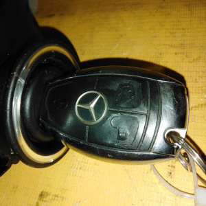 Замок зажигания Mercedes E-Class W211/S211 OM642D30/642.920 E320 CDI замок+ключ+блокиратор рул.колонки+ЭБУ ДВС A6421500578