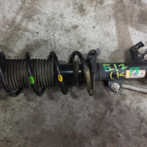 Стойка Nissan E12 Note перед, прав