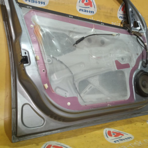 Дверь боковая Opel Astra H A04/L48/L35/L70 '2004-2015 перед, лев в сборе, с молдингом (царапины, тычки)
