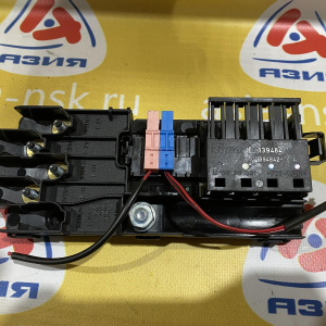 Блок предохранителей Mercedes E-Class W211/W219 задний в багажнике