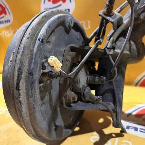 Балка Toyota NCP81/NZE121/ZZE122 Corolla Spacio/Sienta ABS DRUM ( СО СТУПИЧНЫМИ УЗЛАМИ) R 42101-32030