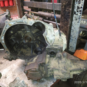 МКПП Mitsubishi 4G63 4WD с крепление передней подушки RVR N23W