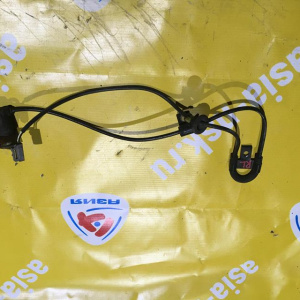 Датчик ABS Toyota Vista/Camry SV40 диск зад, лев