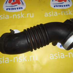 Гофра впускного коллектора Mazda ZL Familia BJ5P/BJ5W резиновая