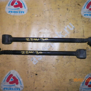 Тяга поперечная Toyota ZZW30 MR-S R в Регулируемая с шаровой.