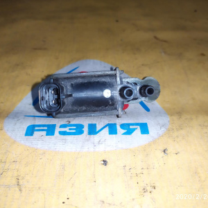 Клапан вакуумный Mazda ZL01 / ZL01-18-741 Familia BJ5P ZL на гофру в/ф