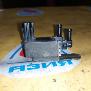 Клапан вакуумный Mazda ZL01 / ZL01-18-741 Familia BJ5P ZL на гофру в/ф