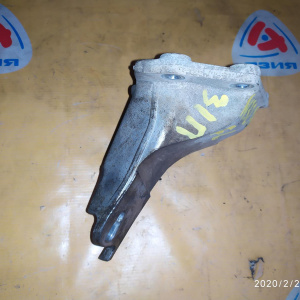 Крепление подушки ДВС Suzuki N32A Grand Vitara TDB4W/JB632 4WD задний привод перед, лев SI-79K / 11651-79K00