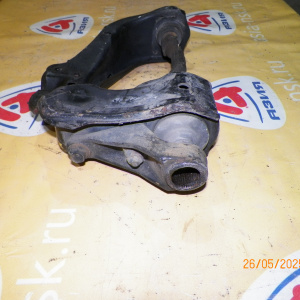 Рычаг Toyota LH110/LH113/LH115/LH123/LH125/LH140/RZH112/RZH124/LH80/YH81 Regius Ace/Dyna/Hiace перед, прав в 2WD