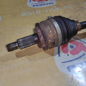 Привод Suzuki TD54W/TD94W/TA74W Escudo/Grand Vitara J20A/H27A/M16A перед, лев Дефект внутреннего пыльника 44102-65J00