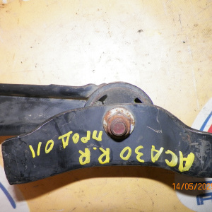 Рычаг TOYOTA ACA33, ACA31, ACA32, ACA36, ASA33, ASA38, ASA42, ASA44, AVA44, GSA33, QEA38,ZSA44 зад, прав продольный. 4WD