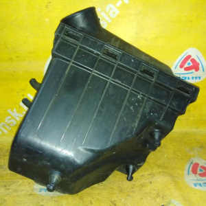 Корпус воздушного фильтра Jeep Cherokee/Liberty K1/KJ EKG 3.7L 53013727AA '2004