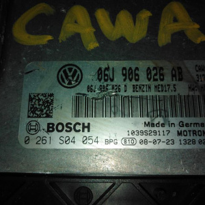 Блок управления двс Volkswagen Tiguan 5N1 CAWA 2.0 TSI EU4 4WD 6AT 0261S04054 06J906026AB