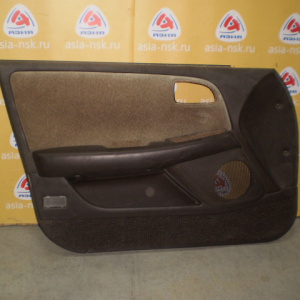 Обшивка двери Toyota Cresta GX90 перед, лев