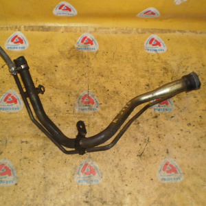 Заливная труба топливного бака Toyota Vista SV40 77201-32150