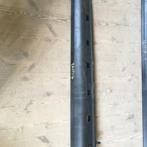 Накладка на порог SUZUKI SX4 YA11S R Hatchback 77231-80J