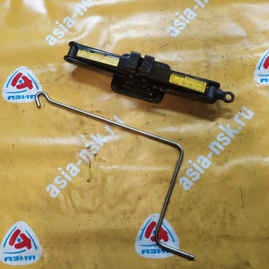 Домкрат Toyota Ipsum ACM21/ACM26/ACR30/MCR30/ACR40/MCR40 09111-44030 1250 кг.