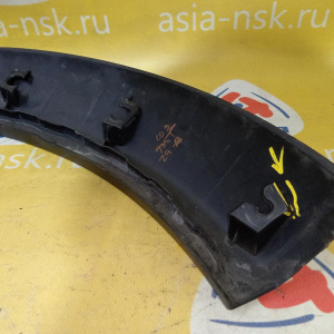 Накладка на крыло Mini 51131505868 Cooper R50/R52/R53 '2006 зад, прав дефект одного крепления, царапины