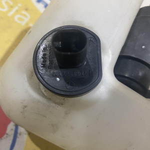 Бачок омывателя Mercedes Viano W639 Правый руль +2 насоса+датчик A6398690320, A0008694620 '2007