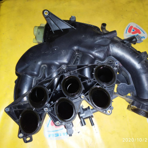 Коллектор впускной Toyota 4GR-FXE Mark X GRX130 пластик 17133-31040