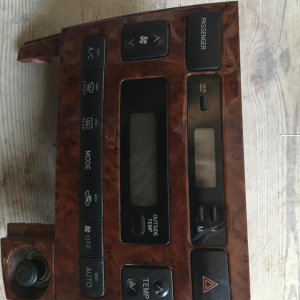 Климат-контроль Toyota NZE120 Corolla Spacio 88650-1E470