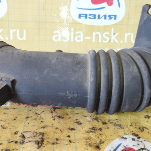 Гофра впускного коллектора Toyota 3S-FE Nadia SXN10 резиновая 17881-7A050/60