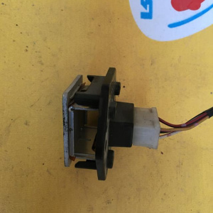 Реостат печки Suzuki Escudo TX92W H27A 9900 38827
