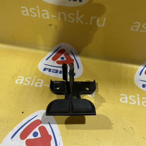 Крючок капота Mercedes C-Class W203/W209/W219/W164/W251 A2098800064