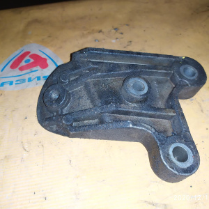 Крепление подушки ДВС Mazda/Ford AJ/YF Tribute#Escape EPEW 4WD a/t зад R YL84-7G034-AA