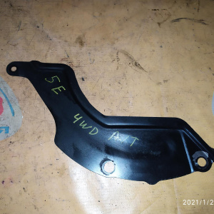 Кожух маховика Toyota 11356-11030 Corsa/Raum EXZ15/EL55 4E/5E 4WD a/t крышка ( металл )