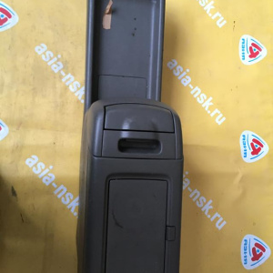 Бардачок Toyota 58834-48010 Harrier GSU35 бежевый