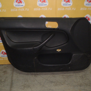 Обшивка двери Honda Partner EY7 перед, лев (под механический подъёмник)