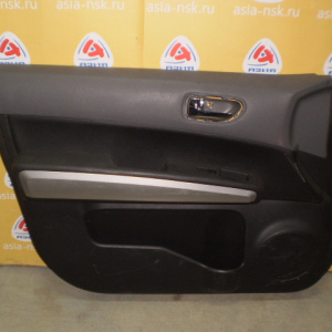 Обшивка двери Nissan X-Trail NT31 перед, лев