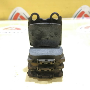 Колодки тормозные Toyota Aristo GX110/GXE10/JCE10/JZS161/JZX110/JCG10 1JZ-FSE ОСТАТОК 50-60% R 04466-22180/PF-1421