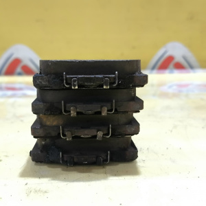 Колодки тормозные Toyota Aristo GX110/GXE10/JCE10/JZS161/JZX110/JCG10 1JZ-FSE ОСТАТОК 50-60% R 04466-22180/PF-1421
