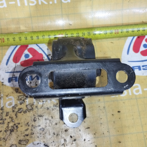 Подушка двигателя Honda D15B Civic ES1/ES2/EU1/EU2 2WD/4WD перед, прав 50805-S5A-023 / 50805-S5A-033