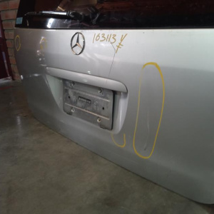 Дверь задняя Mercedes M-Class W163 в сборе, дефект, вмятины