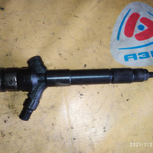 Форсунка Mitsubishi 4D56U L200 COMMON RAIL разьем сломан 1465A257