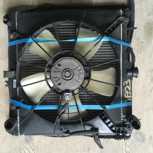 Радиатор охлаждения Suzuki JB23W Jimny K6A m/t