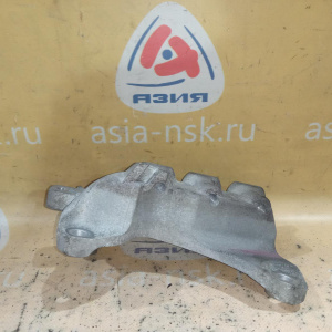 Кронштейн опоры двигателя Chevrolet LDE/F16D4 Aveo T300 '2011 Правый верхний R в 96852493, 95325758