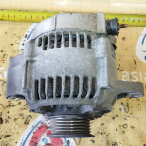 Генератор Toyota 1RZ/2RZ/3RZ Hiace Regius RCH-41 3 конт. овальный  разъем ( S/IG/L ) 27060-75160 / 101211-9630