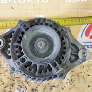 Генератор Toyota 1RZ/2RZ/3RZ Hiace Regius RCH-41 3 конт. овальный  разъем ( S/IG/L ) 27060-75160 / 101211-9630