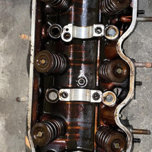 Головка блока Mitsubishi 6G72 Pajero V23 '1991-1997 6 VALVE R