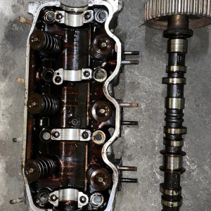 Головка блока Mitsubishi 6G72 Pajero V23 '1991-1997 6 VALVE R