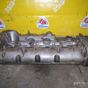 Крышка клапанная Mazda WL-AT BT-50 UN8F1 Common Rail WE01-10-220C