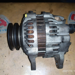 Генератор Mazda WL-AT BT-50 UN8F1 12V. 70A. WLAA18300A / A2TC1479ZT