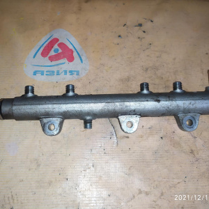 Топливная рейка Mazda WL-AT BT-50 UN8F1 WE0113GC0 / 0445214076 + 0281006018